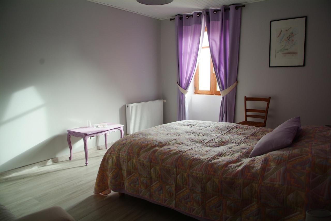 Bed and Breakfast Domaine Des Aloets Moire Pokoj fotografie
